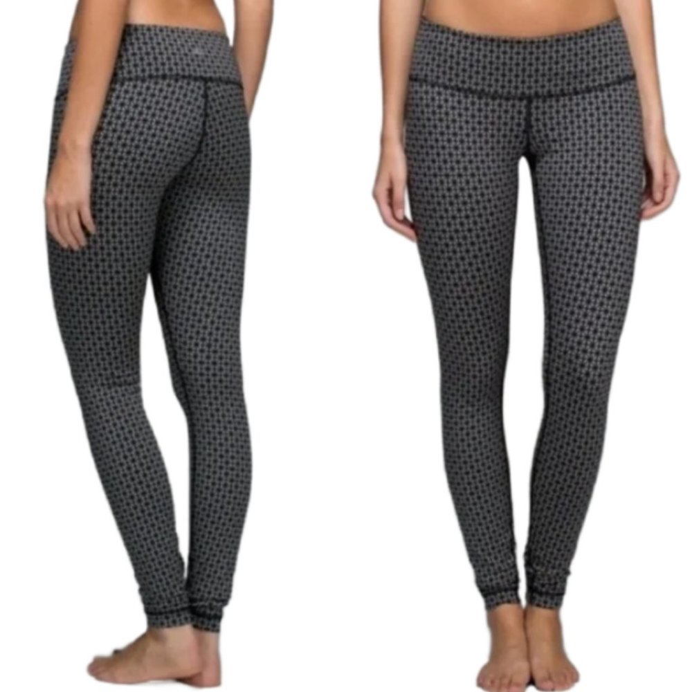 LIKE NEW! Lululemon Wunder Under Pant